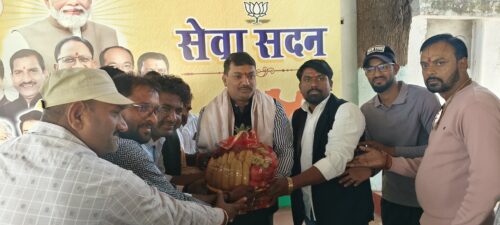 भाजपा अनुसूचित जाति मोर्चा के राजू सोनकर ने बेलतरा विधायक कार्यालय सेवा सदन पहुंचकर जताया आभार