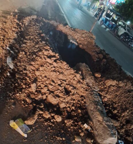 सुशासन के दावों के बीच सड़कें बदहाल,अंकित गौरहा ने कलेक्टर और निगम आयुक्त को सौंपा ज्ञापन..