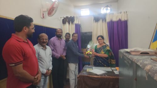 आंध्रा समाज स्कूल प्रबंधक समिति द्वारा नव नियुक्त प्राचार्य एवं प्रभारी प्रधान पाठिका का अभिनंदन