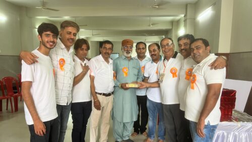 स्वामी टेऊँराम चालीसा पर निःशुल्क स्वास्थ्य व रक्तदान शिविर..300 लोगों की जांच..40 यूनिट रक्तदान..