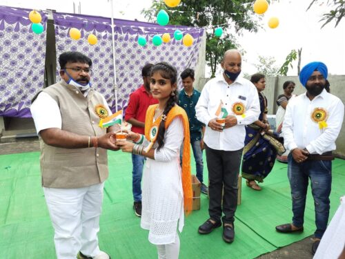 उद्योगों की स्वास्थ्य व शिक्षा सेवाओं का लाभ केवल कर्मचारियों तक नहीं, प्रभावित क्षेत्र की जनता तक भी पहुंचे” — श्याम गुप्ता
