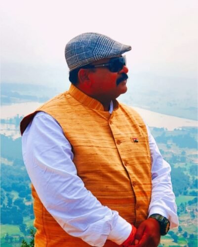 “मां-बाप के संस्कार नहीं, बाहरी हवा बच्चों के संस्कार बिगाड़ रही है—यह कड़वा सत्य है” — श्याम गुप्ता